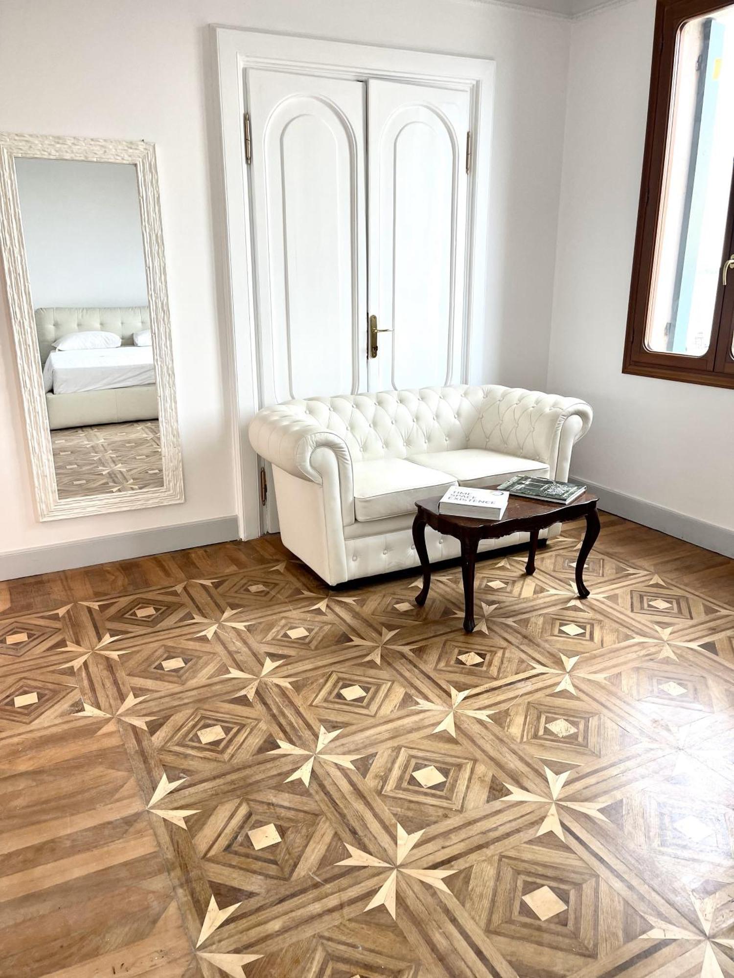 The B Collection - San Marco Riva Schiavoni Apartment เวนิส ภายนอก รูปภาพ