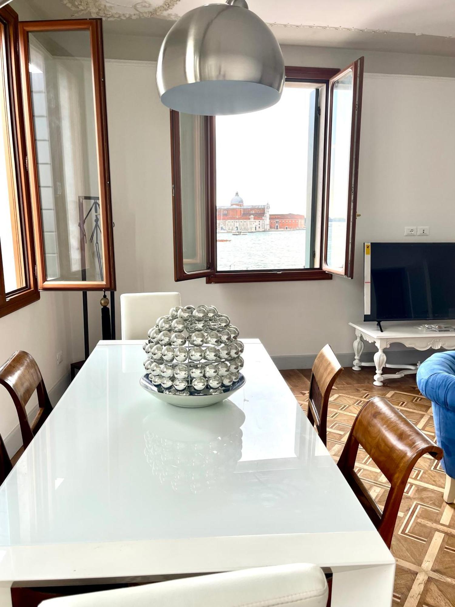 The B Collection - San Marco Riva Schiavoni Apartment เวนิส ภายนอก รูปภาพ
