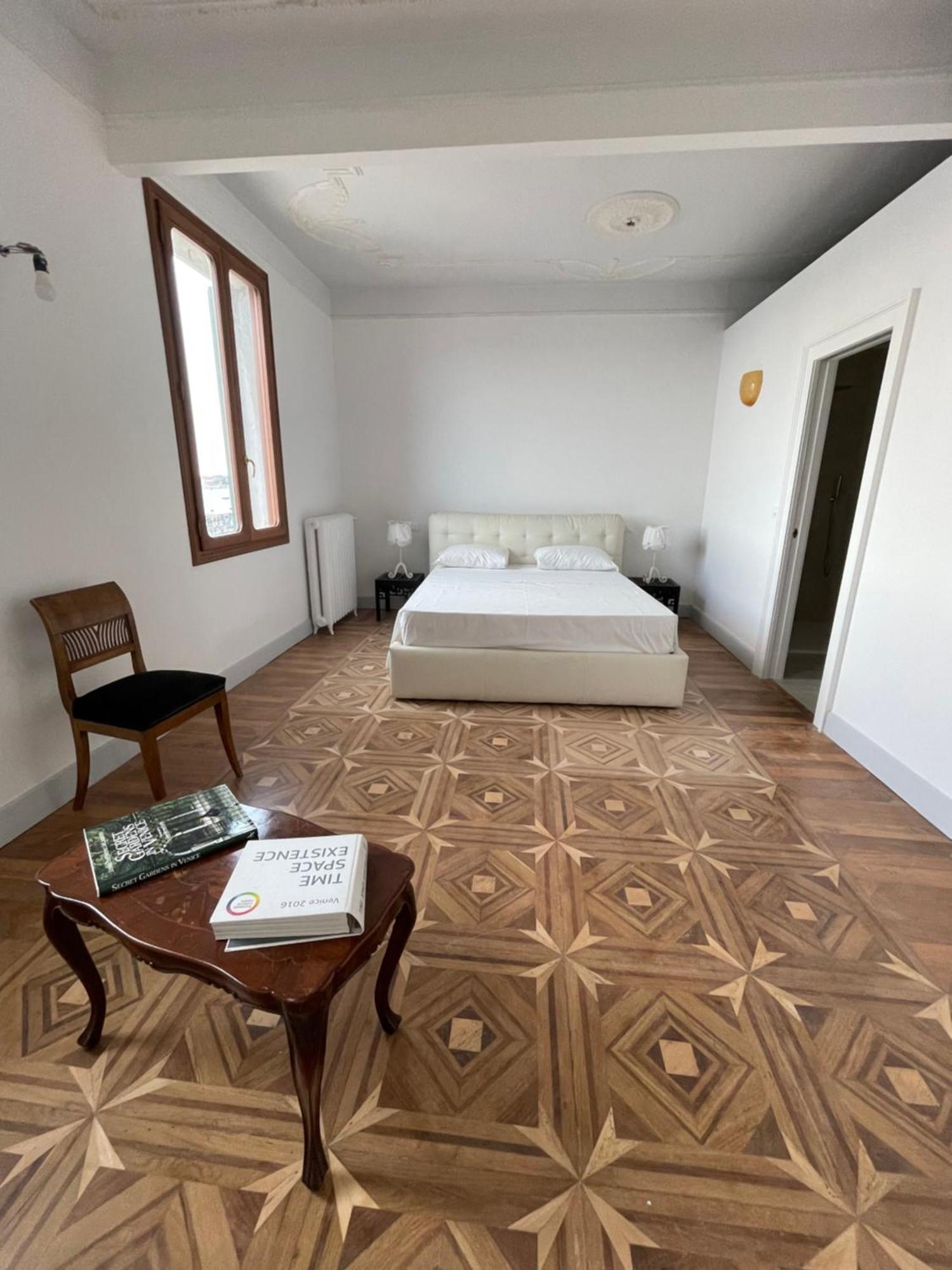 The B Collection - San Marco Riva Schiavoni Apartment เวนิส ภายนอก รูปภาพ
